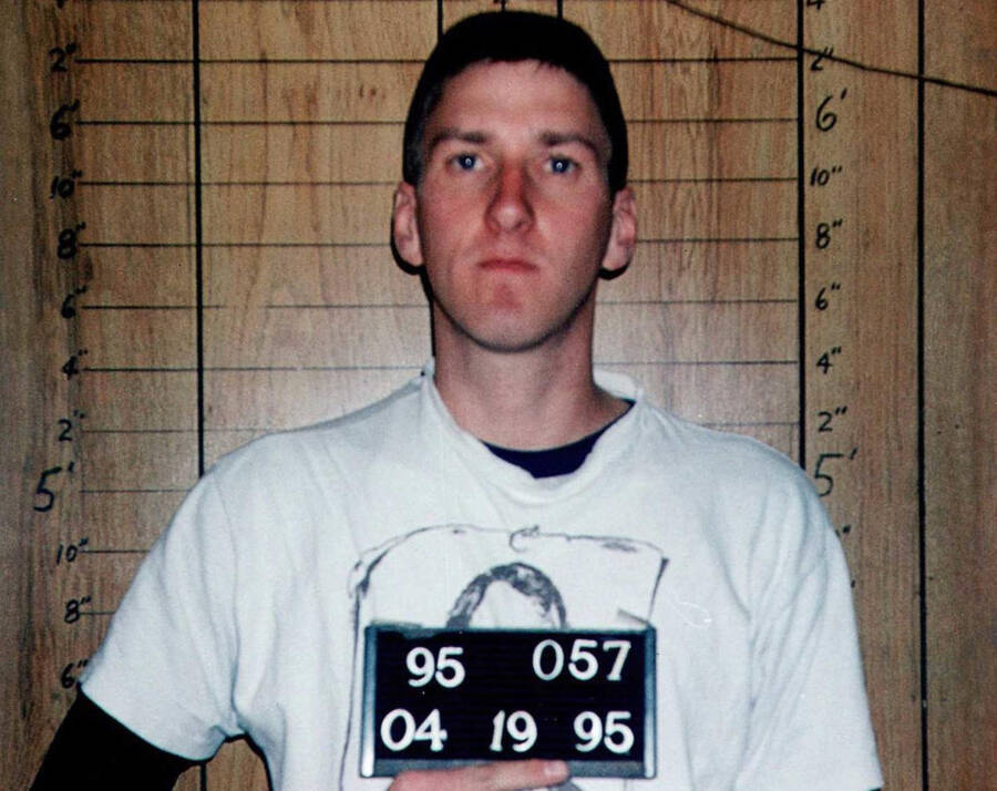 The 1995 bomb that killed 168 — and the trailer axle that cracked the case