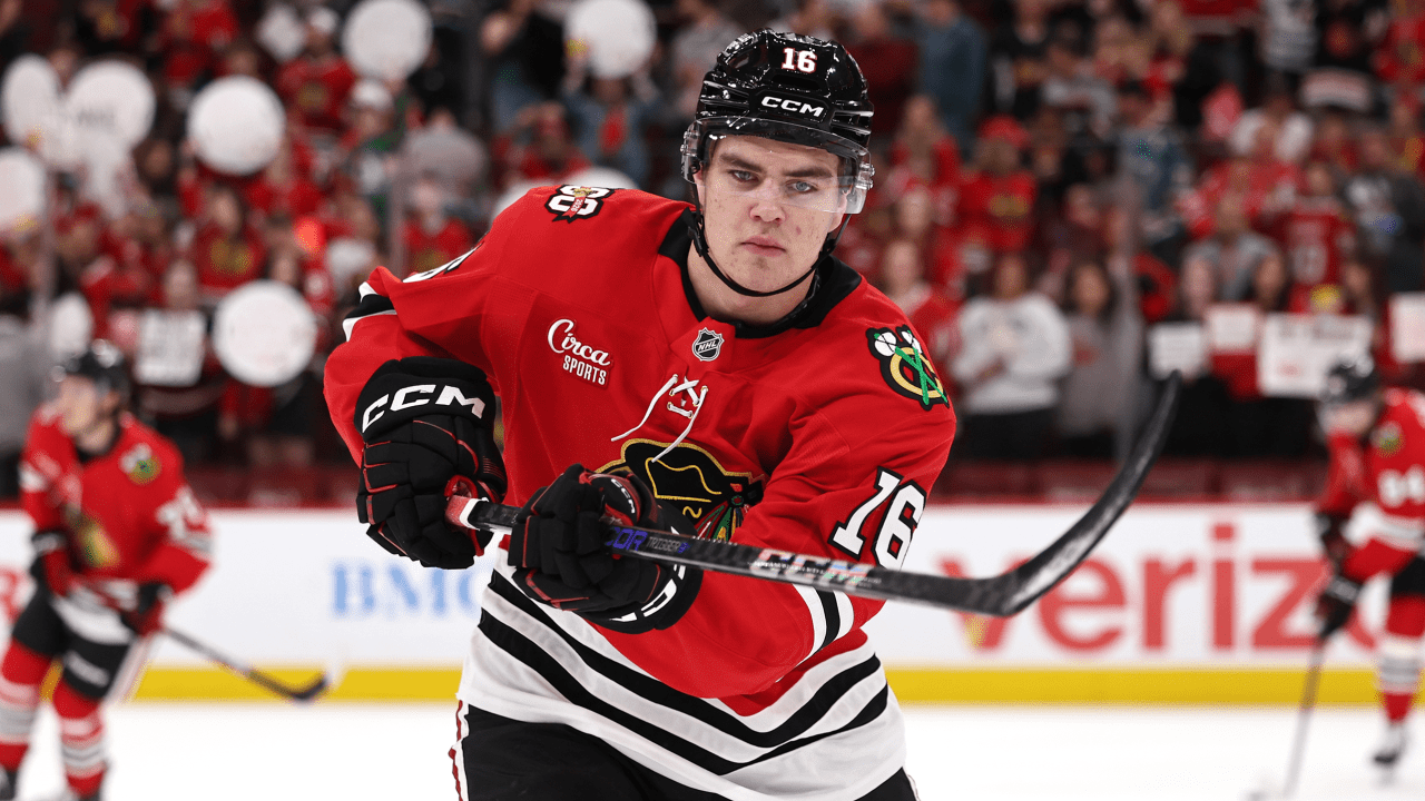 Frondell and Boisvert headline nearly 200 Blackhawks cards in Upper Deck Series I