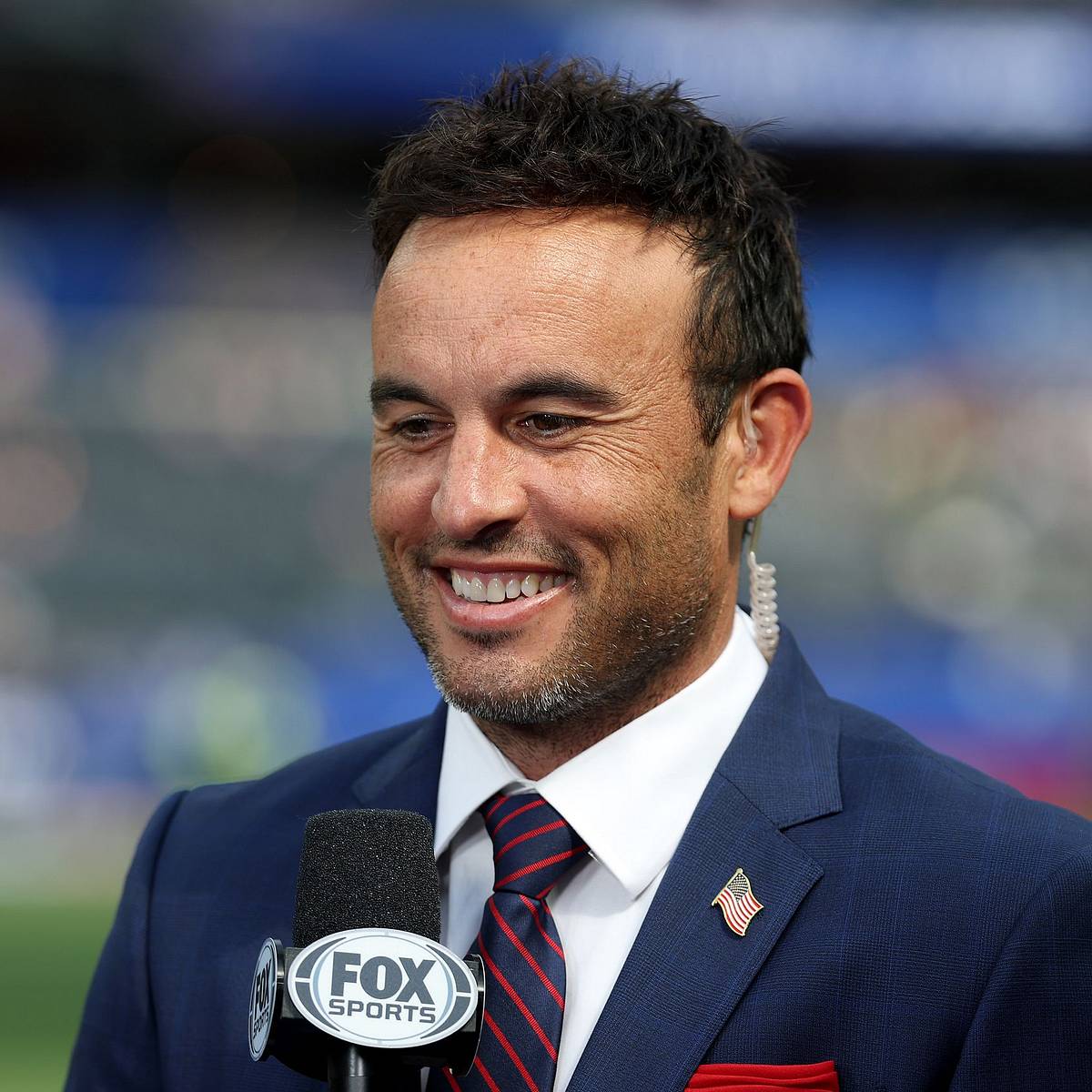 Landon Donovan's 3-Word Taunt Digs Up USMNT-Mexico's 25-Year Rivalry