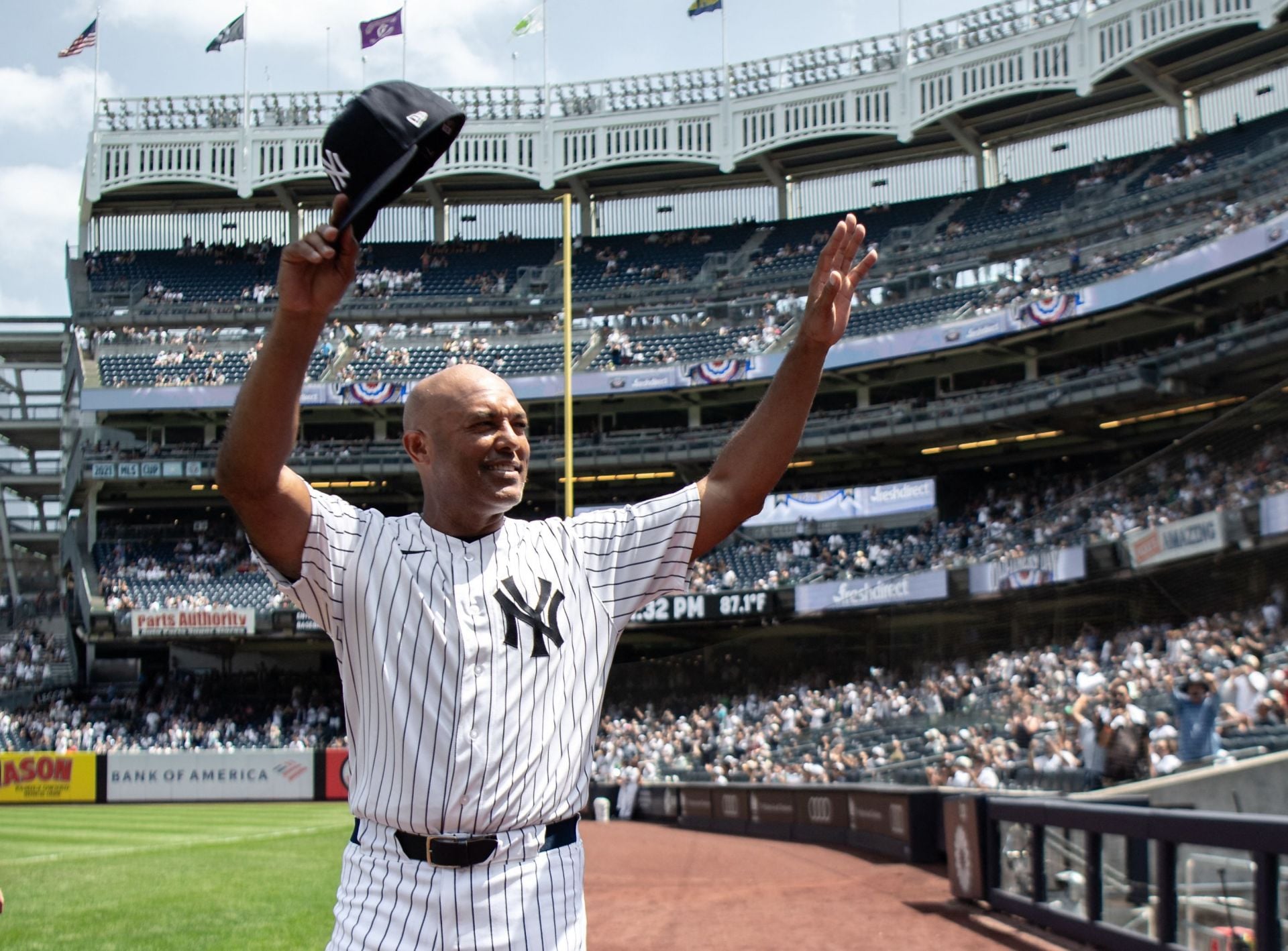 Bill Buckner, Babe Ruth, Willie Davis: The 10 worst MLB postseason blunders ever
